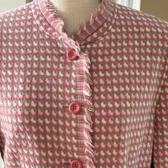 Vintage Pendleton Pink Tweed Virgin Wool Cropped Blazer in Size 14P - Picture 6 of 8